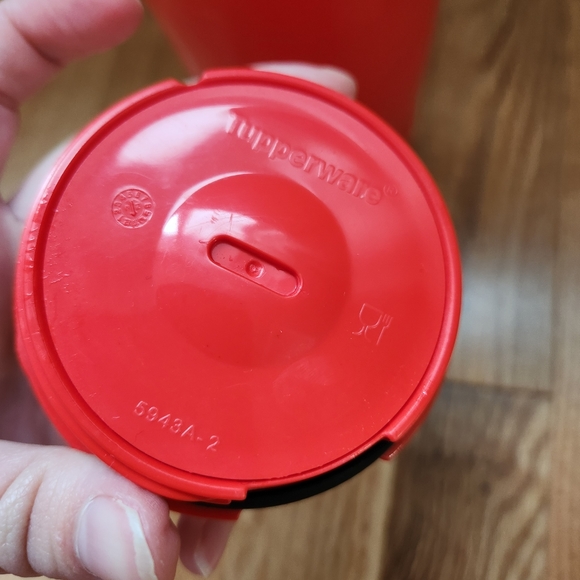 Tupperware 12oz Red Commuter Mug - Picture 4 of 7